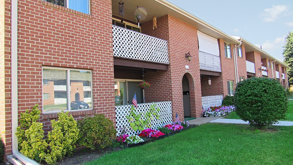 Delbrook Manor Apartments Mechanicsburg, PA