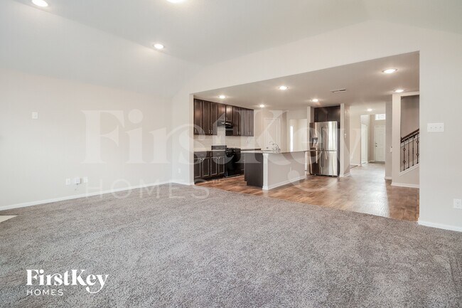 Building Photo - 1023 Ranch Oak Dr