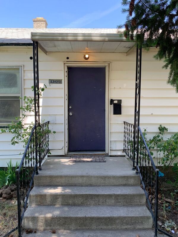 Building Photo - 1306 Putnam St