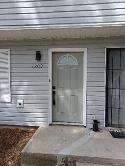 Building Photo - 1209 Willow Creek Ct NW