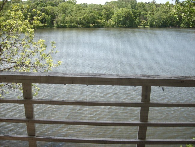 Half Moon Lake Apartments Eau Claire Wi Apartments Com