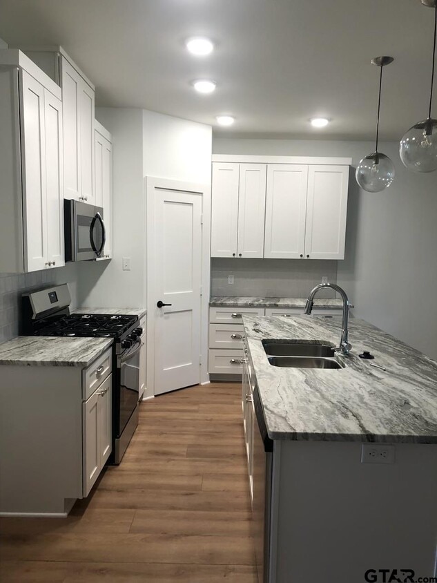 Foto del edificio - 2948 Calloway Rd