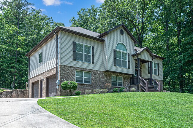 Foto del edificio - 12696 Alpine Cir