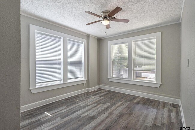 Foto del edificio - 517 S Bolton St