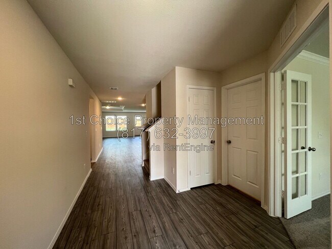 Building Photo - 16013 Crews Ave