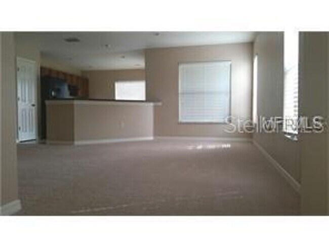 Foto del edificio - UPCOMING RENTAL IN BRANDON