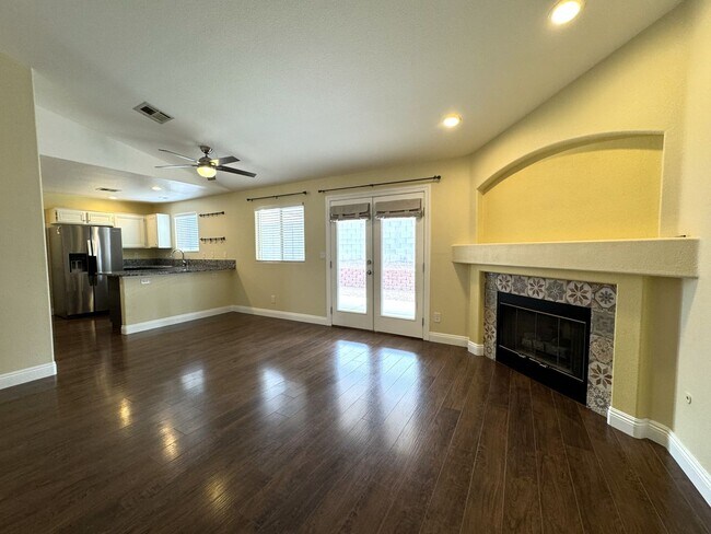 Foto del edificio - 5417 Redview Ct