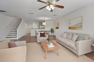 Building Photo - 1719 Redwing Pines Dr