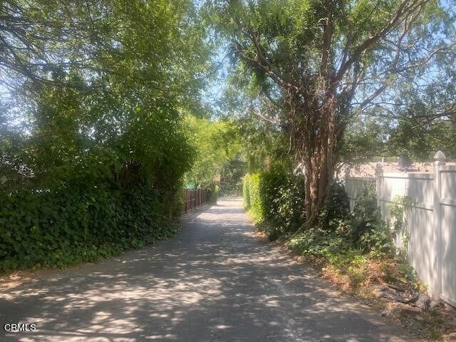 Foto del edificio - 205 E Altadena Dr