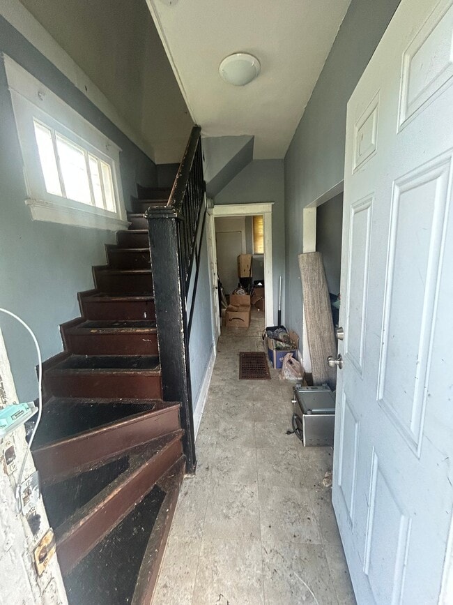 Building Photo - 5230 Thrush Ave