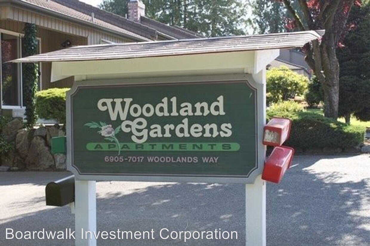 Primary Photo - 2 br, 2 bath Apartment - 7001 Woodlands Way