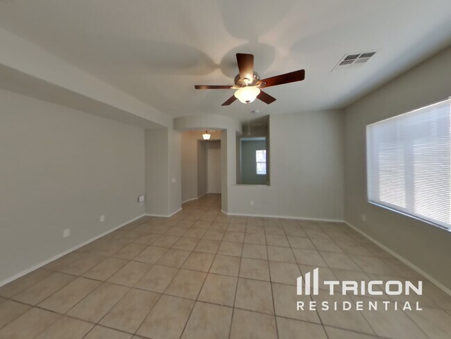 Foto del edificio - 9241 W Berkeley Rd