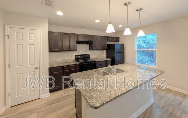 Building Photo - 5565 Longspur Ct