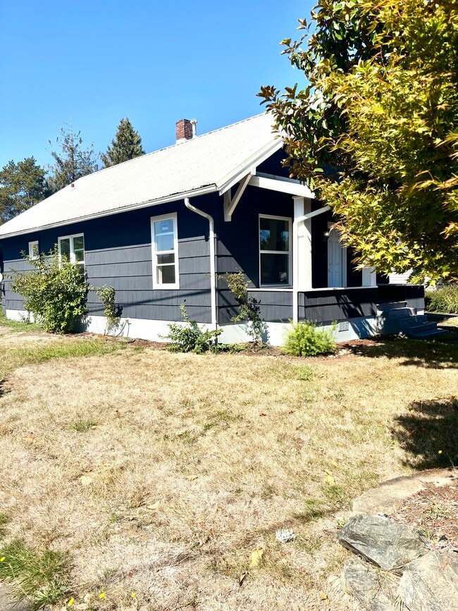 Corner lot in Edison District - 601 J Street