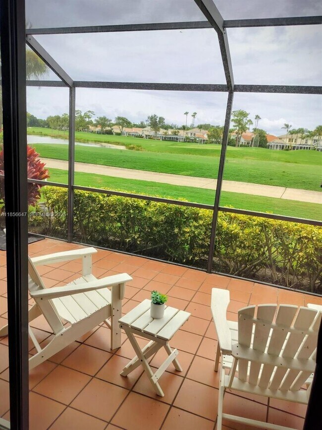 Foto del edificio - 551 Prestwick Cir