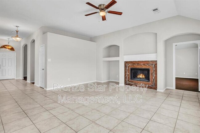 Foto del edificio - 2827 Rosewood Blvd