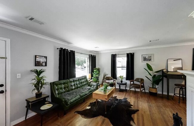 Foto del edificio - Charming 2bed rental house