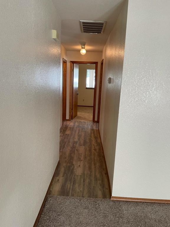 Building Photo - 2408 Veneman