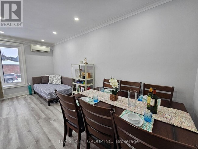 Photo du bâtiment - 46 Lowcrest Blvd