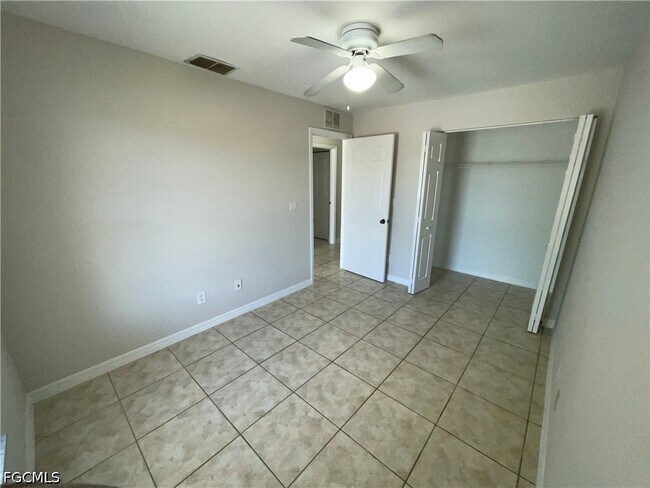 Foto del edificio - 1521 Hightower Ave S