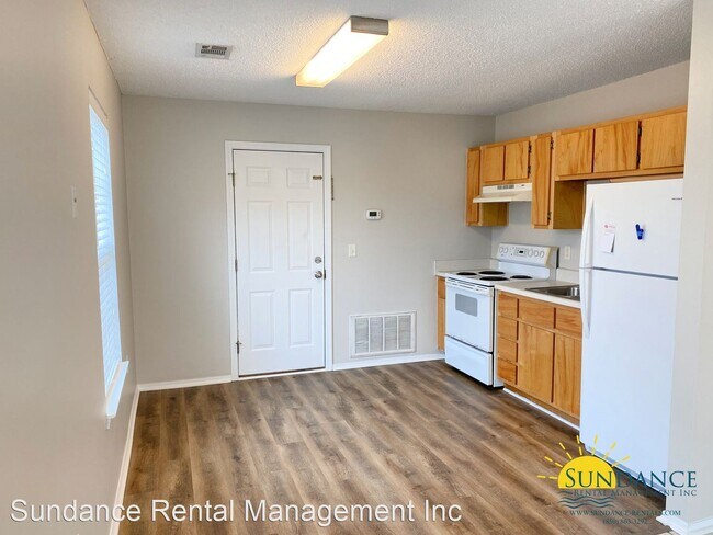 Building Photo - 2 br, 1 bath House - 2241 Panhandle Trail