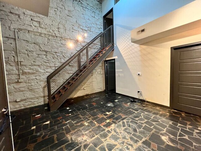 Foto del edificio - 616 Hull St Rd