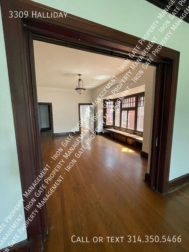 Building Photo - 3309 Halliday-