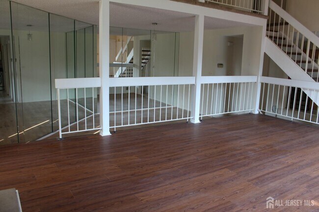 Foto del edificio - 157 Westgate Dr