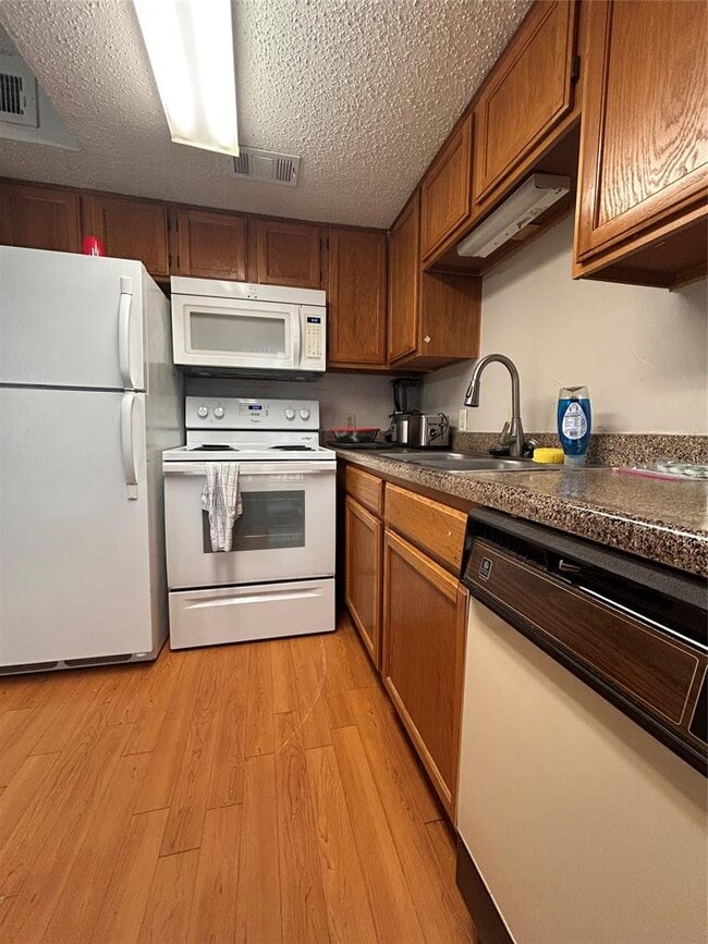 Building Photo - 3115 Helms St