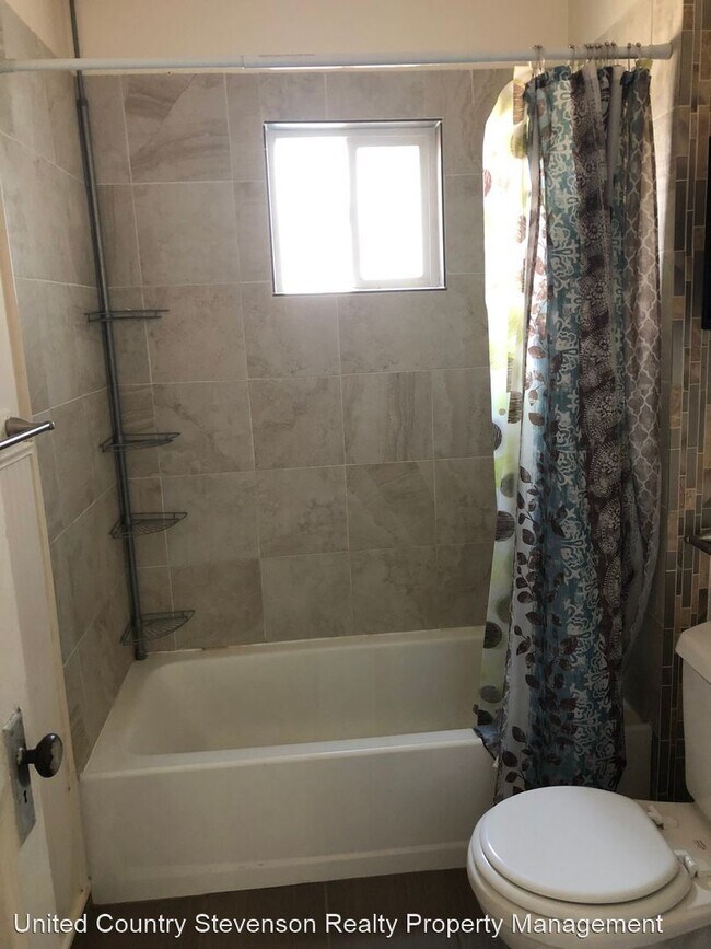 Foto del edificio - 2 br, 1 bath House - 504 W 4th St
