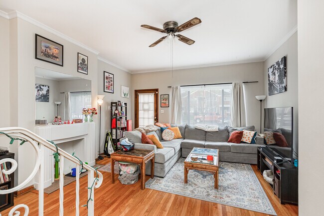Foto del edificio - 1660 Elmwood Ave