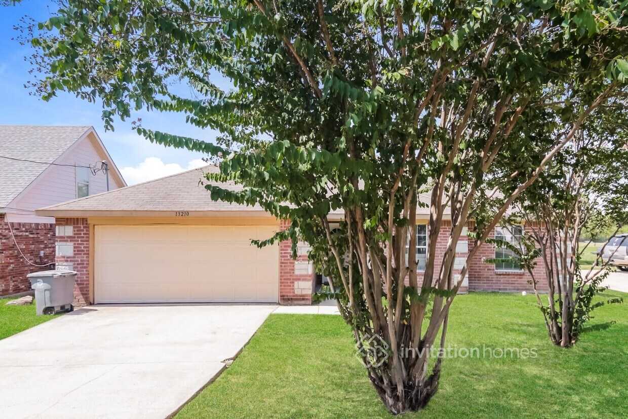 Primary Photo - 13210 Fish Rd