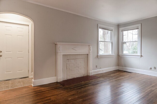 Building Photo - 3016 Rush Ave