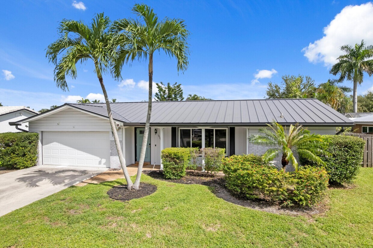 Foto principal - 1039 NW 8th St