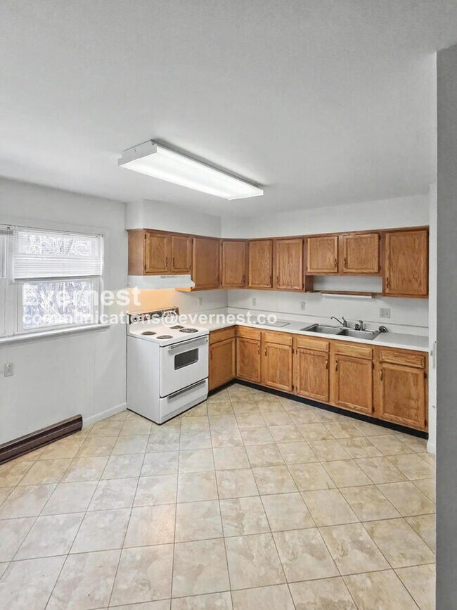 Foto del edificio - 12804 N Cresap St