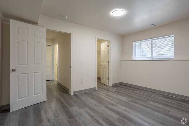 1 habitación, 1 baño - 690 pies cuadrados - Habitación - Arrowtree Apartments