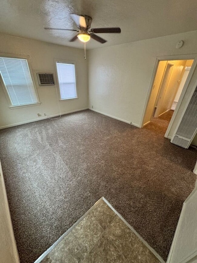 Building Photo - 2120 Gold St