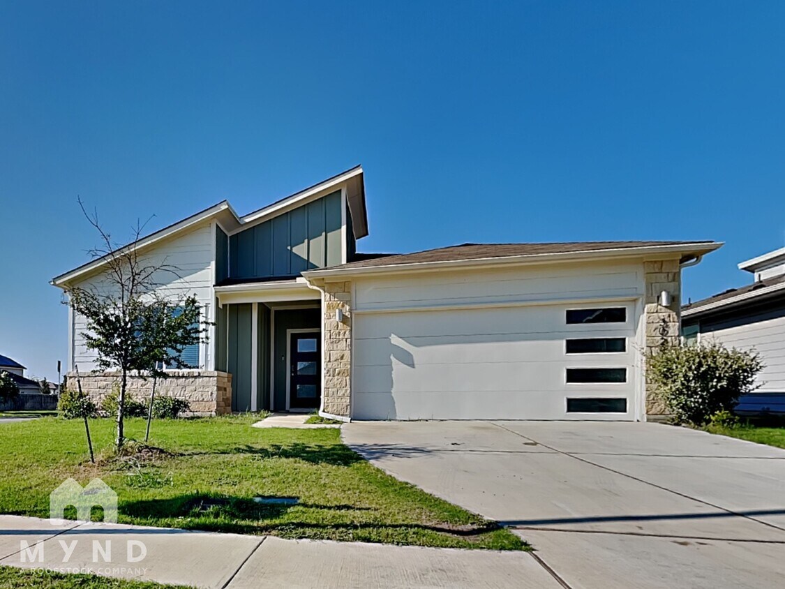 Foto principal - 3029 Egan Dr
