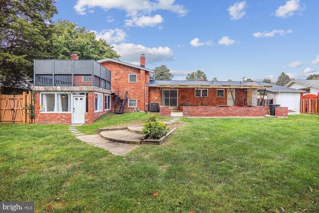 Building Photo - 2209 Rosecroft Blvd