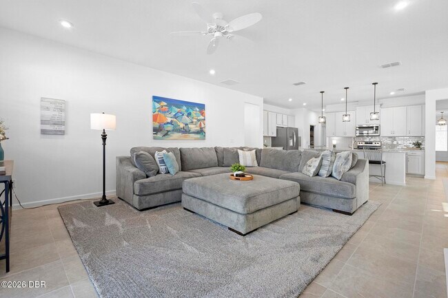 Foto del edificio - 875 Honey Petal Ln