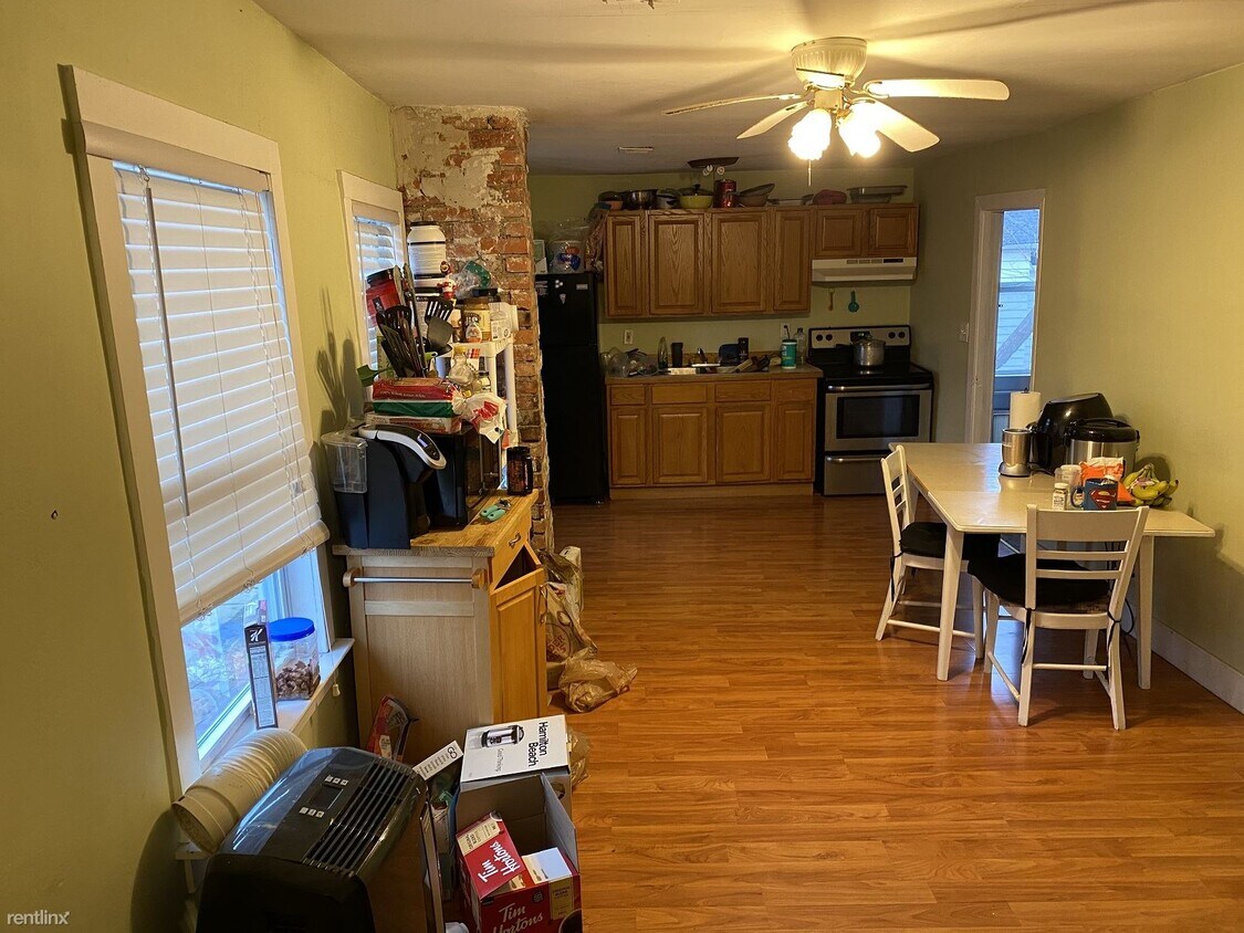 Foto del edificio - 6 br, 2 bath House - 716 Pearl St