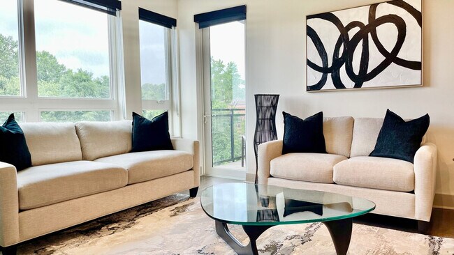 Foto del edificio - 7480 Carriage Hills Dr