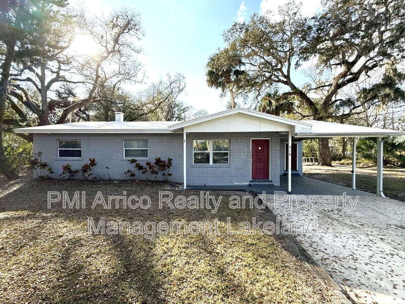 Foto principal - 916 Palmer Rd