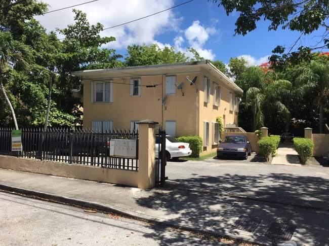 Foto del edificio - 3401 Franklin Ave
