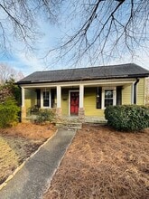 Building Photo - 109 S Rose Ave