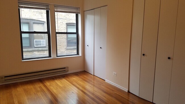 Foto del edificio - East Rogers Park One Bedroom *Income Guidelines Apply*