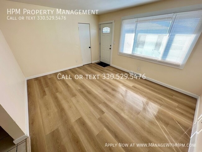 Foto del edificio - 1166 Tonawanda Ave