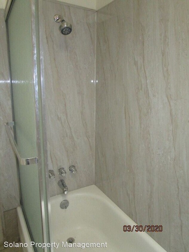 Primary Photo - 3 br, 2 bath House - 810 GREENHEAD WAY