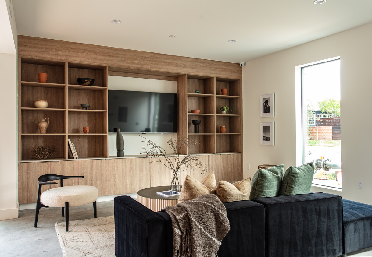 Foto principal - Matteson by Category