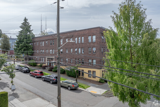 Building Photo - Glen Ellen Apartments